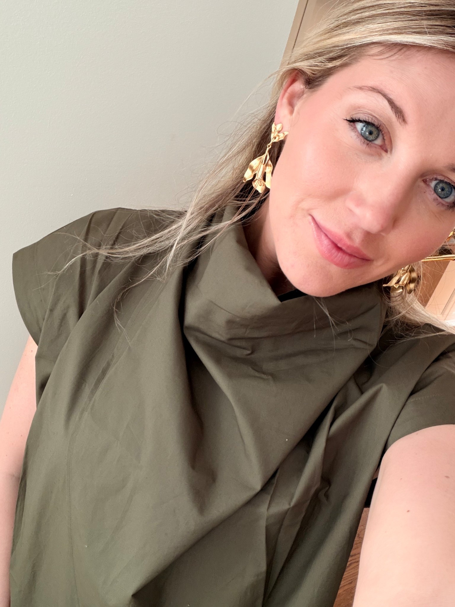 Wearing M in top! Amazon jewelry linked. 