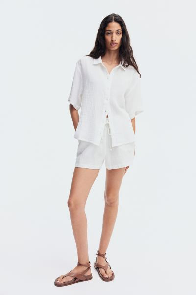 Muslin Shirt - Short sleeve - Regular length - White - Ladies | H&M US | H&M (US + CA)