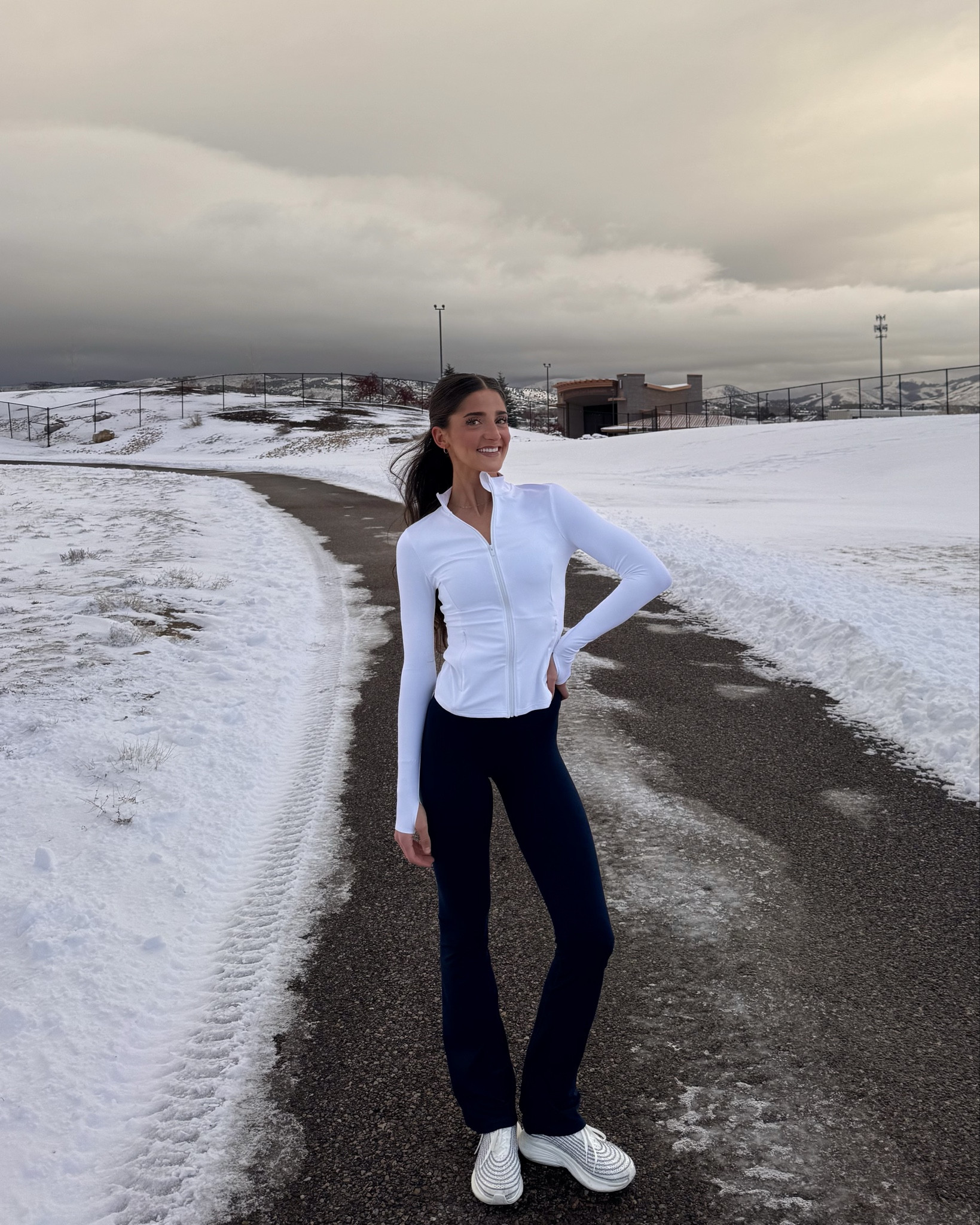 New year, new VS PINK!! 🌨️ @VSPINK #PINKpartner