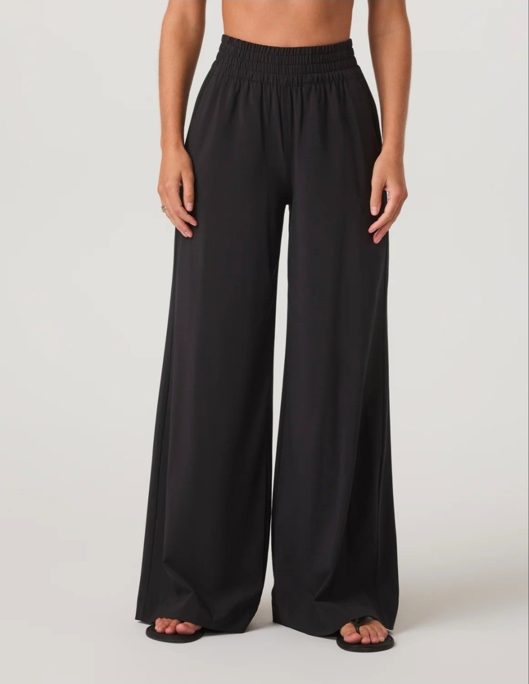 The perfect wide leg pants

#LTKdayinmylife #LTKootd #LTKActive