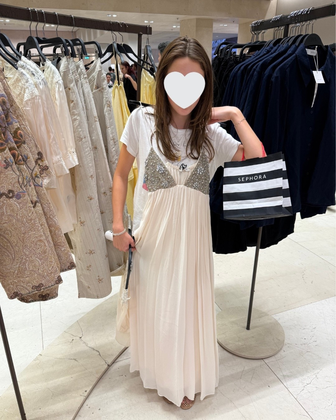 We checked out a few of ZARA new arrivals as we were passing by, but it was a bit too crowded so we left.

#LTKTravel
