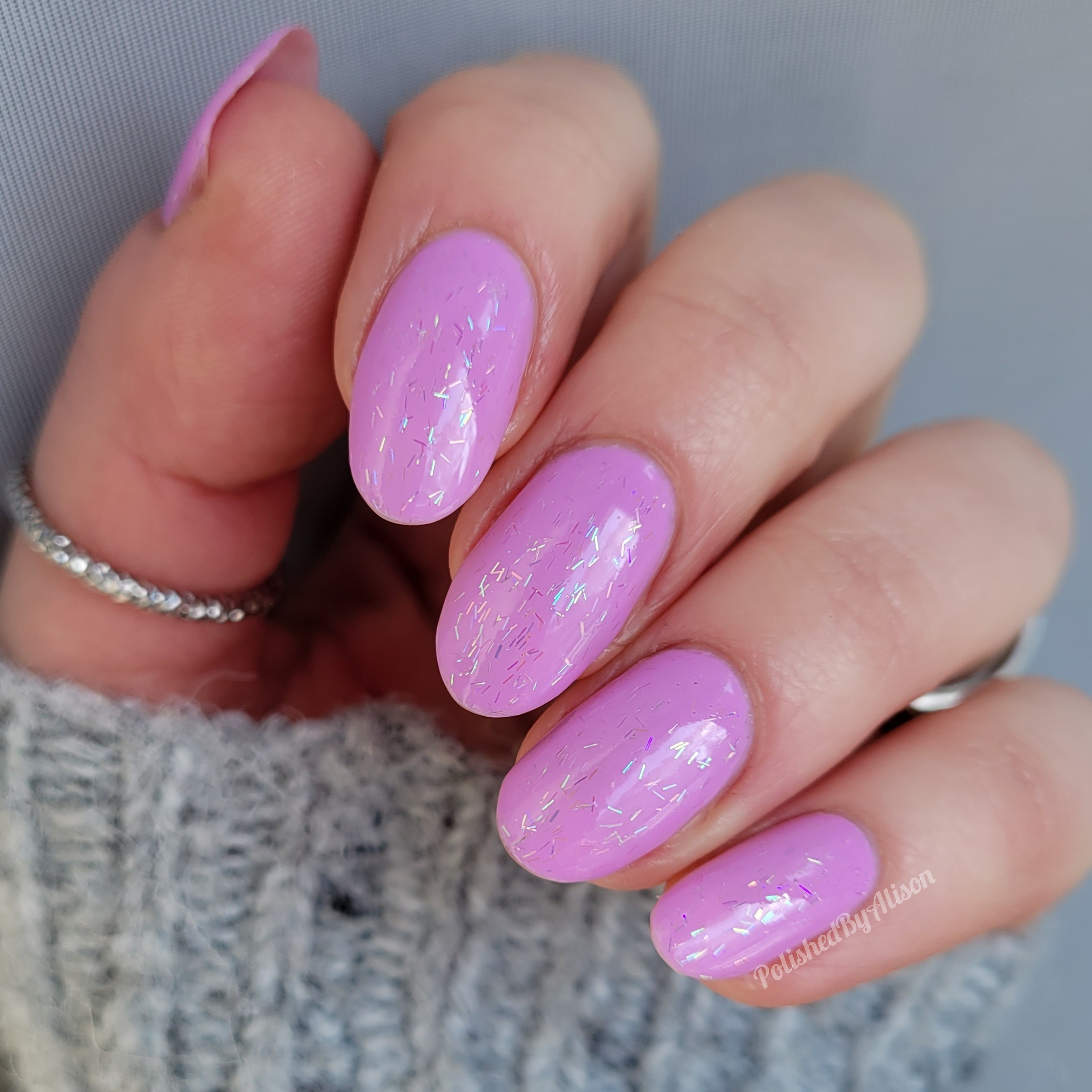 Would you wear this bar glitter topper?#nails #glitter #springnails

#LTKBeauty