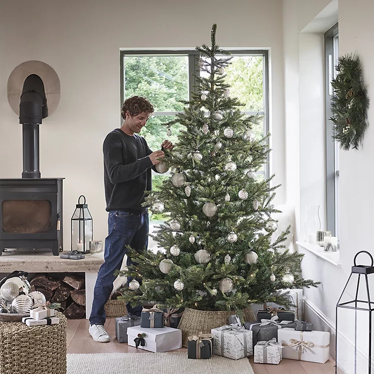 7.5ft Pre Lit Grand Spruce Christmas Tree | Christmas Trees | The  White Company | The White Company UK & ROW