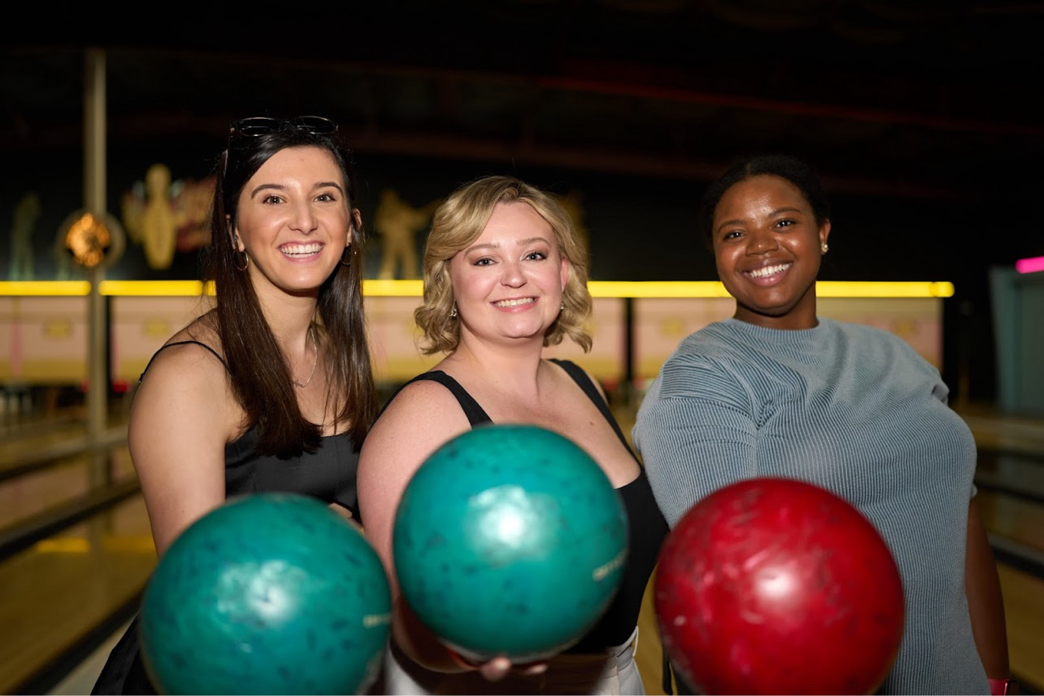 Rock ‘n’ Bowl

#LTKTravel #LTKMidsize #LTKFindsUnder50