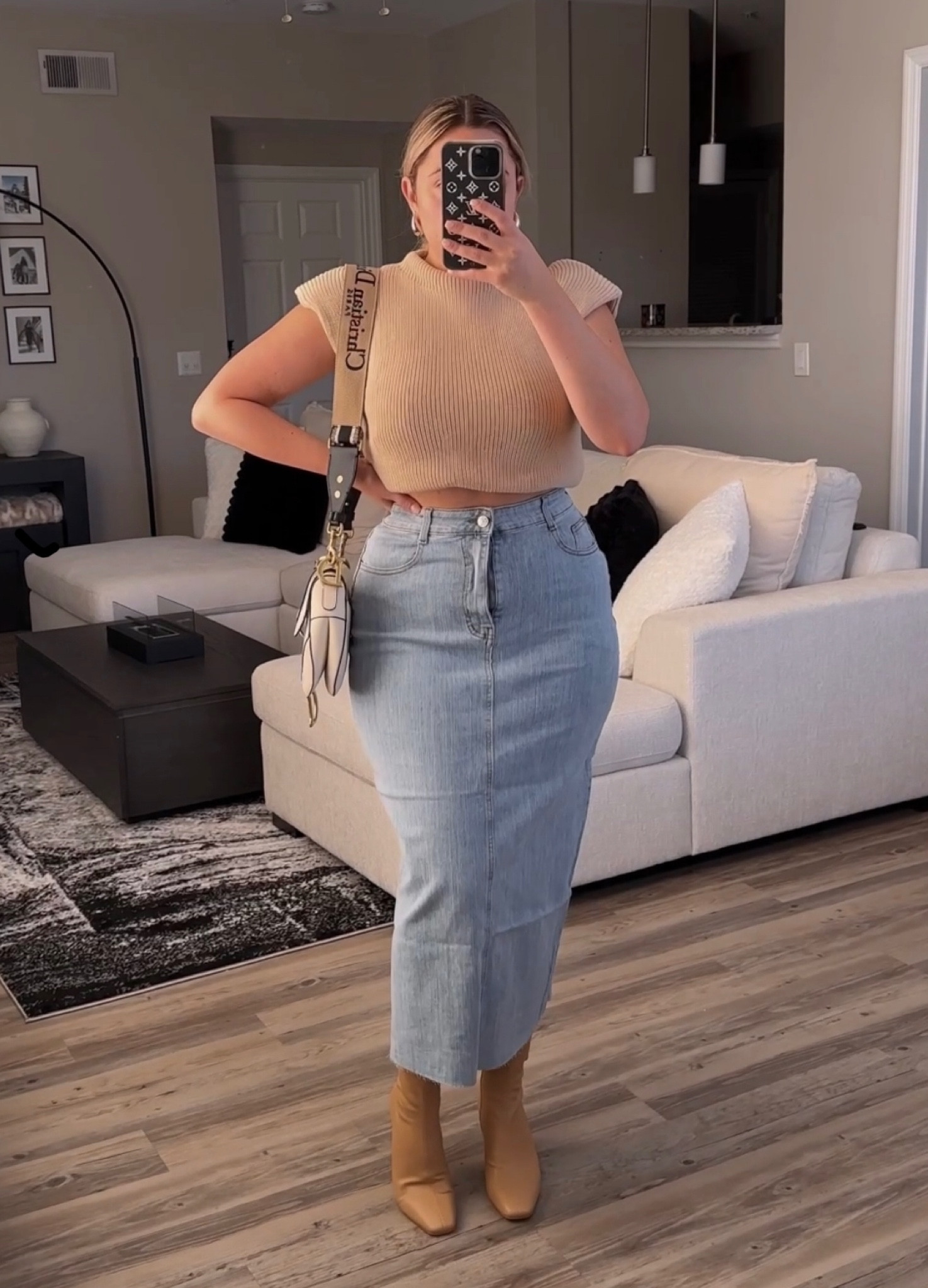 Midsize fall fashion outfit 
Top medium
Skirt (super stretchy so size down) wearing large but need medium

#deminskirt
#falloutfit
#sweatertop

#LTKSeasonal #LTKmidsize #LTKstyletip