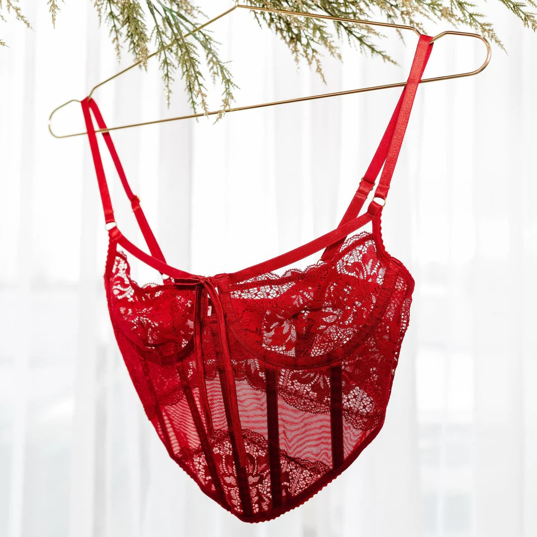 Lacy Underwire Corset - Red | Mentionables