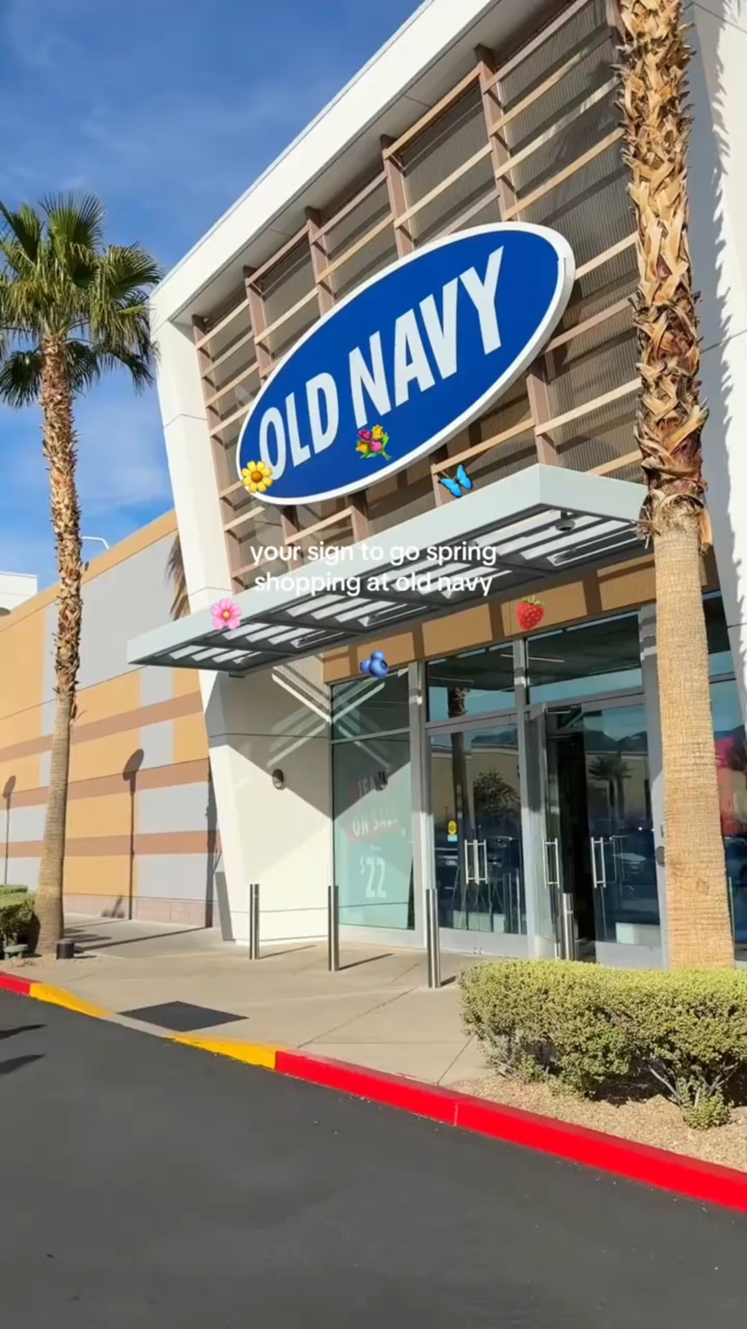your sign to go spring shopping at @oldnavy they are having an amazing sale online right now too 🌸 #oldnavy #oldnavyspring #shopping #springfashion #affordablefashion 

#LTKootd #LTKSaleAlert #LTKMidsize