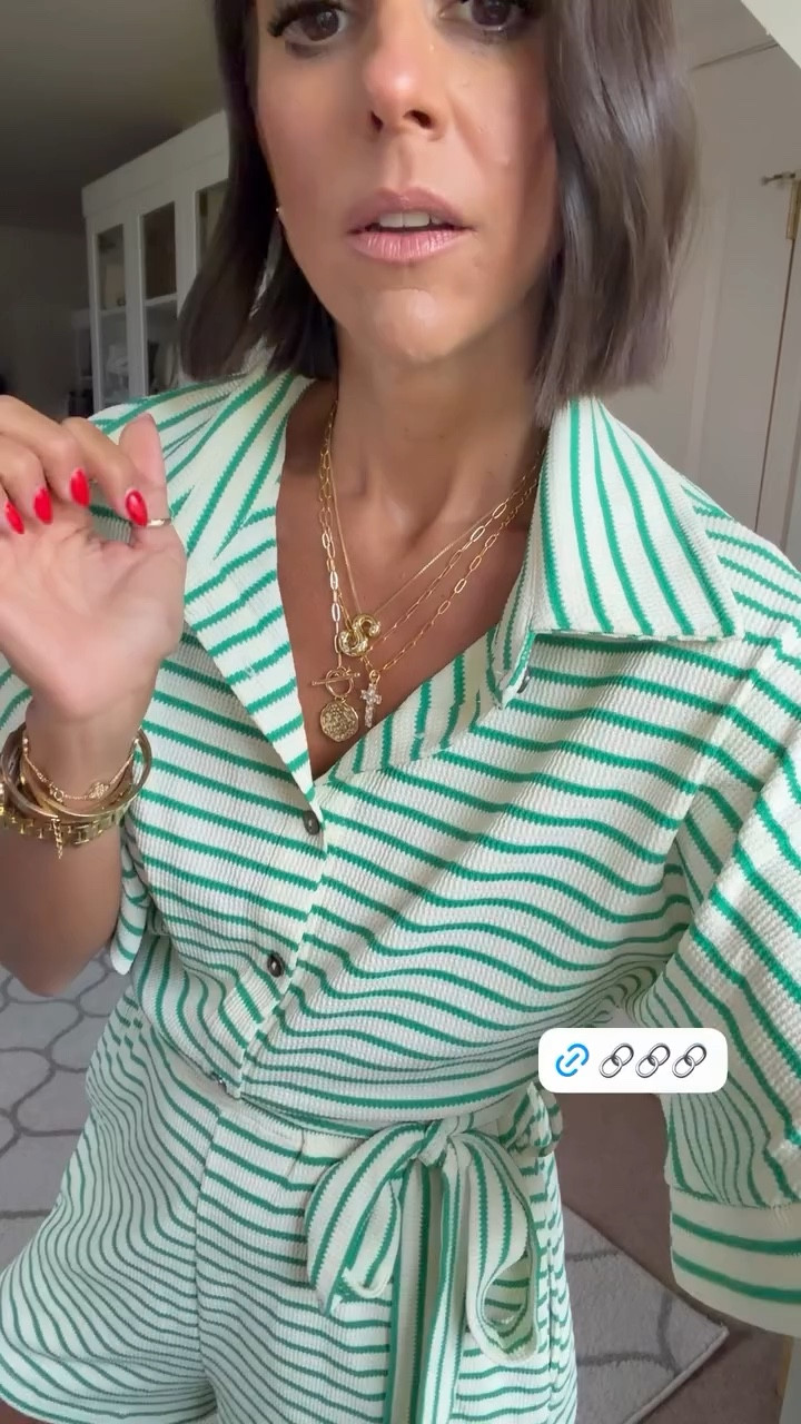 Size small in romper

#LTKdayinmylife #LTKootd #LTKSeasonal