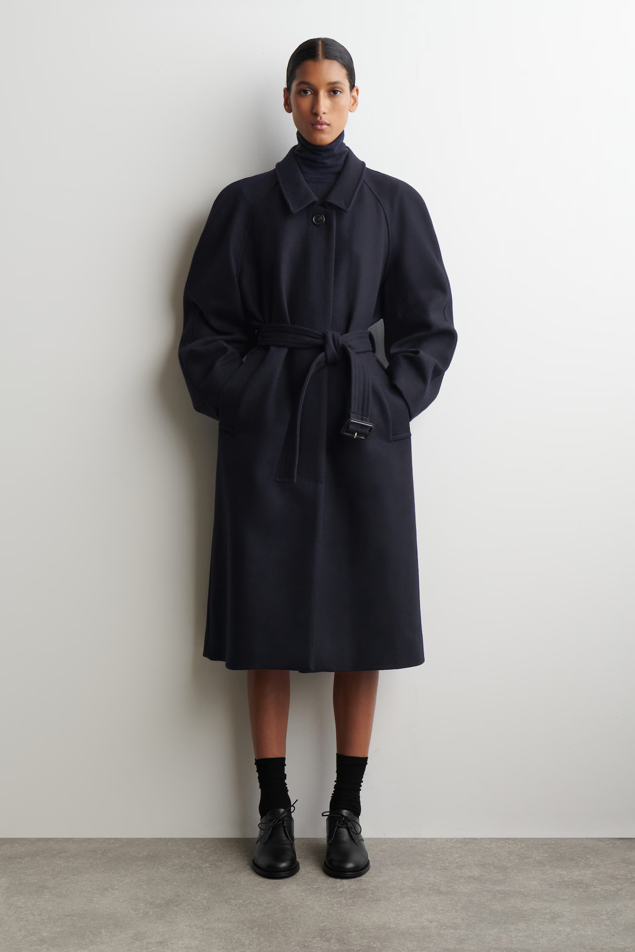 WOOL-BLEND LONG TRENCH COAT - NAVY | COS AU | COS (AU)