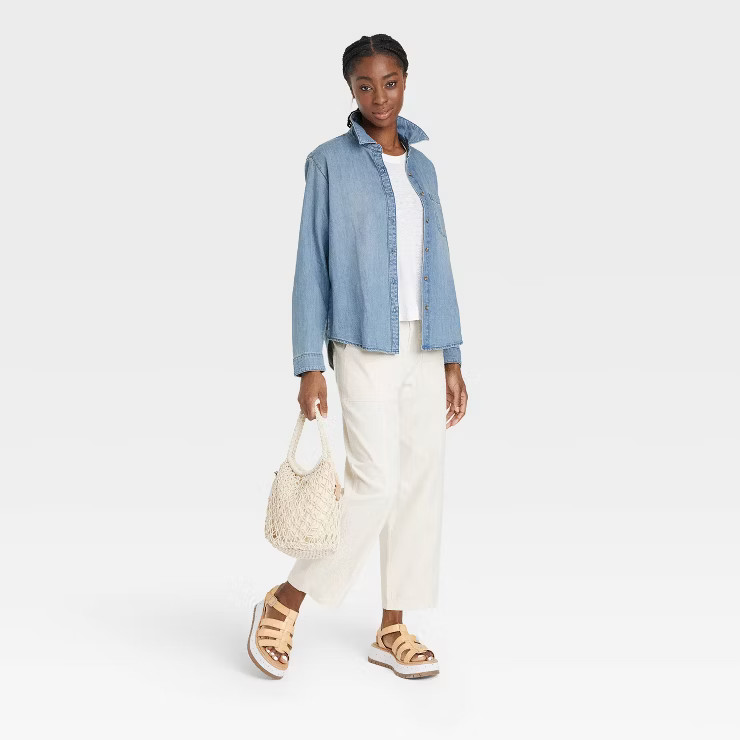 Women's Long Sleeve Relaxed Fit Collared Button-Down Shirt - Universal Thread™ | Target