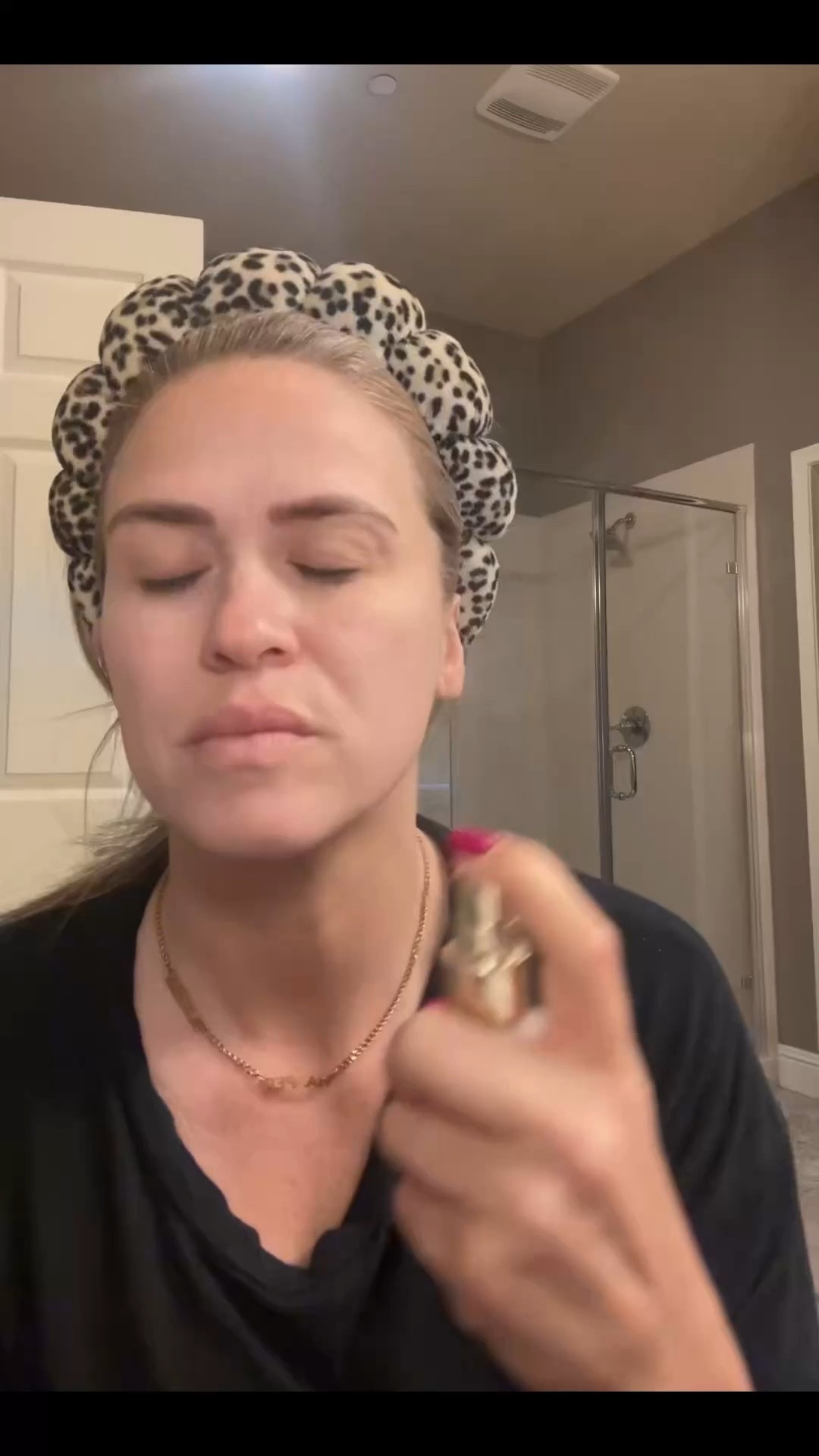 GRWM for a day of soccer ⚽️❤️
#momlife #grwm #makeup #selfcare

#LTKselfcare