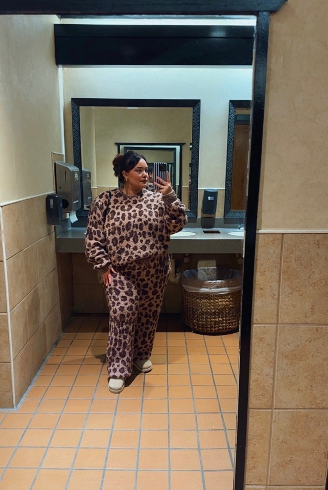 Oversized Crewneck Pullover & Oversized Joggers from SKIMS 🐆 - the coziest set to have in your closet for the Winter. ❄️🥶 

#LTKPetite #LTKMidsize #LTKootd