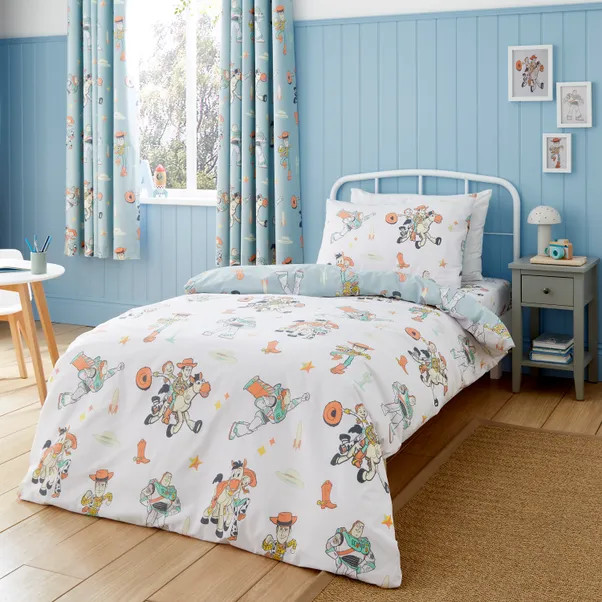 Disney Toy Story & Friends Quilt Cover and Pillowcase Set | Dunel | Dunelm