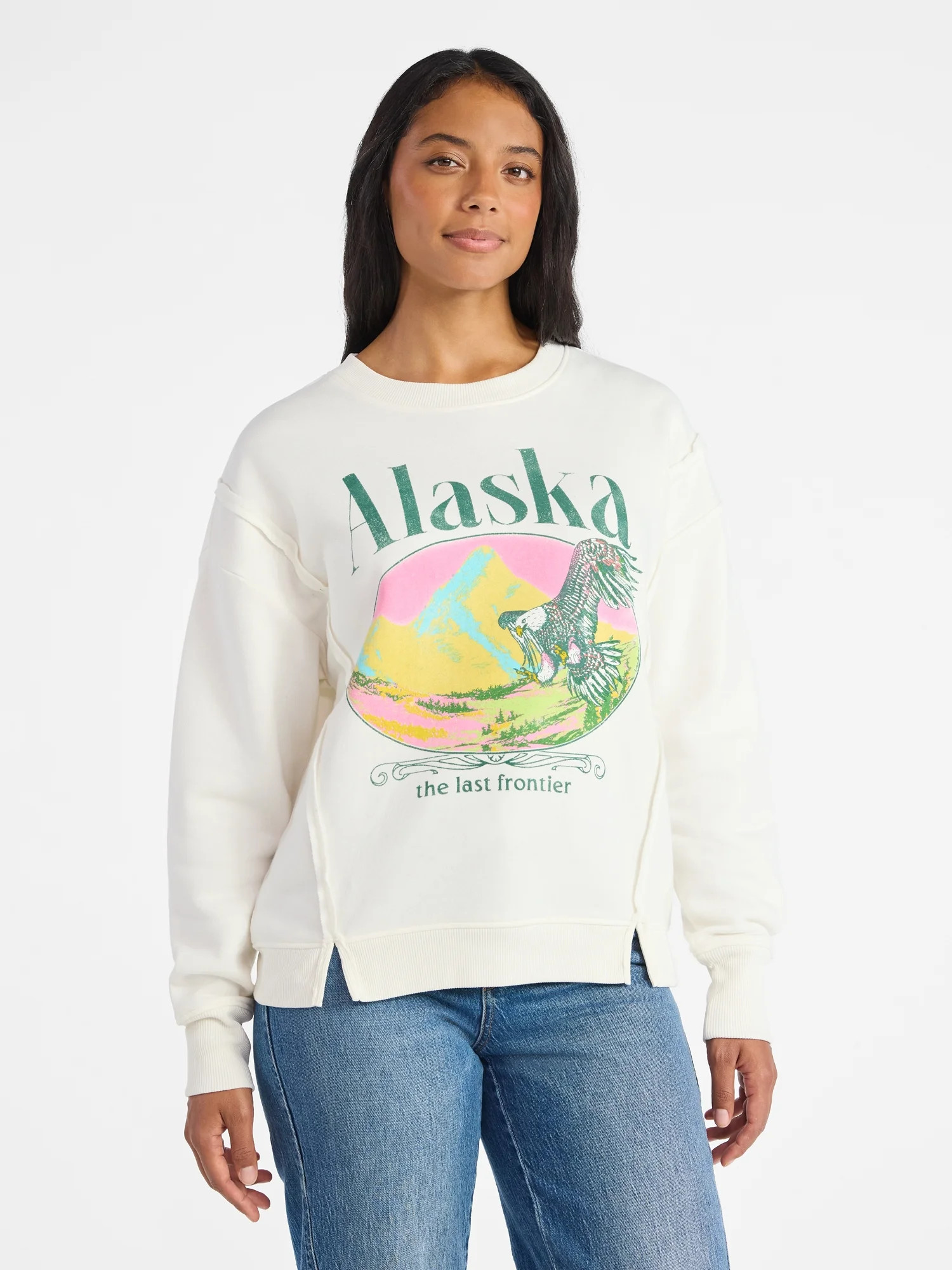 Time and Tru Women's Alaska Eagle Graphic Sweatshirt with Long Sleeves, Sizes XS-XXXL | Walmart (US)