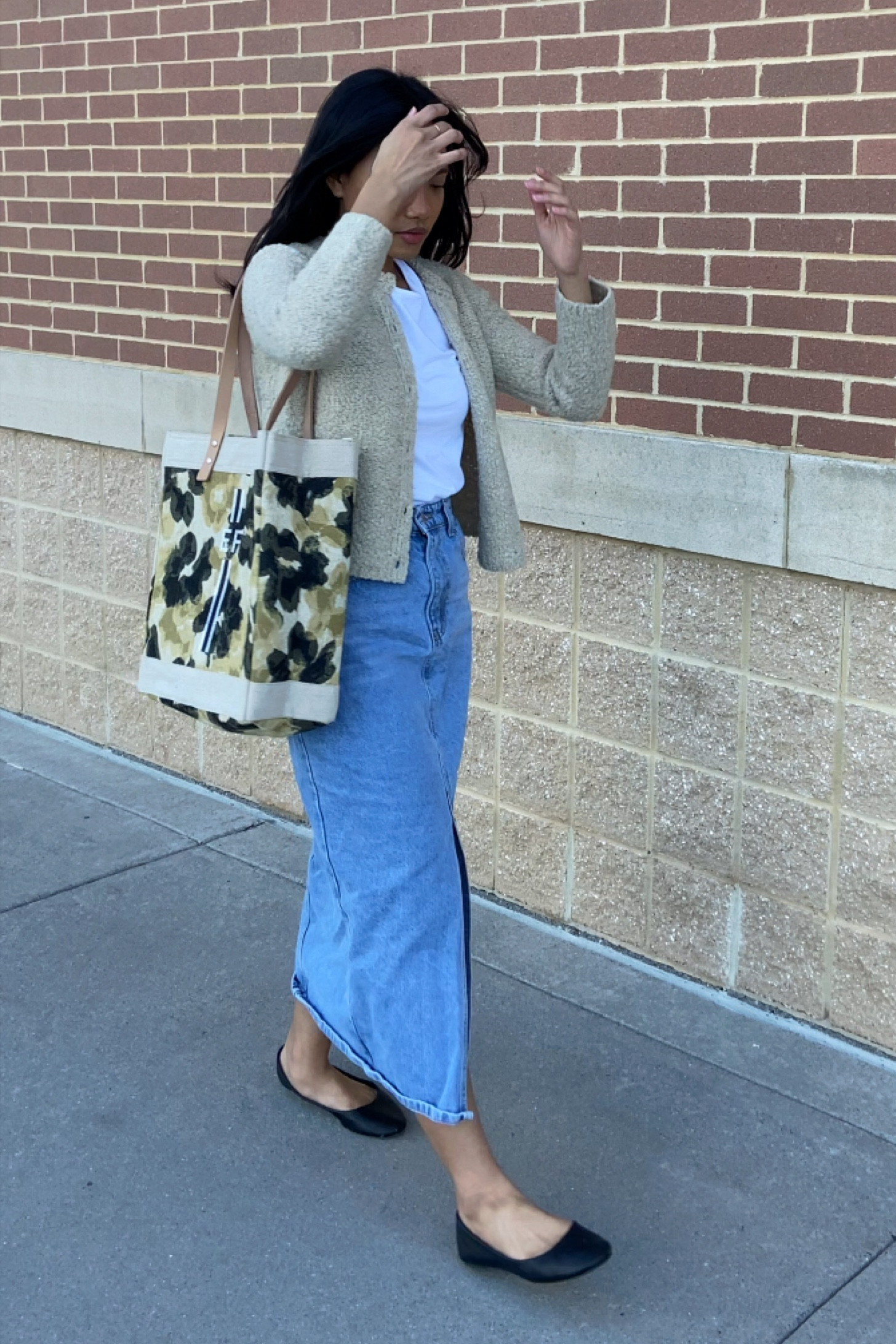 Spring Outfit Ideas

Jeans outfit / denim skirt / jcrew / cardigan / white shirt / personalized tote bag / shopper bag / flat shoes / ballet shoes / ootd / casual outfit / mom outfit / chic style / style guide, fall outfit, winter outfit

#LTKworkwear #LTKstyletip #LTKfindsunder100