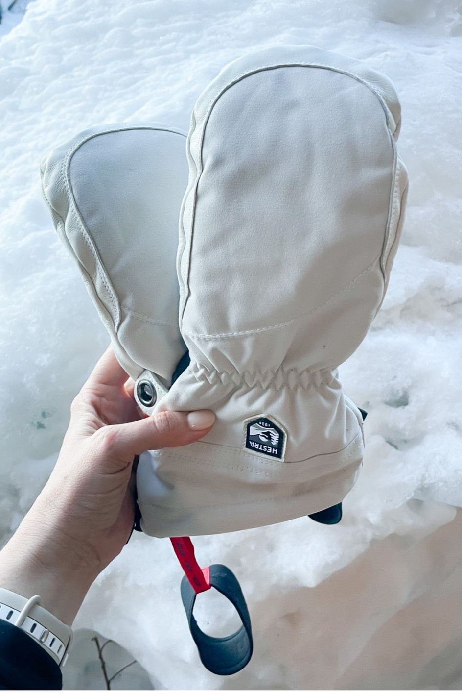 The best ski gloves! I prefer mittens but linked globes as well. Size up. I wear a large



#LTKCyberWeek #LTKGiftGuide #LTKsalealert