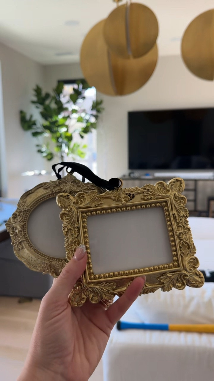 Shop my frame ornamnets here!!

#LTKHome #LTKSeasonal #LTKHoliday