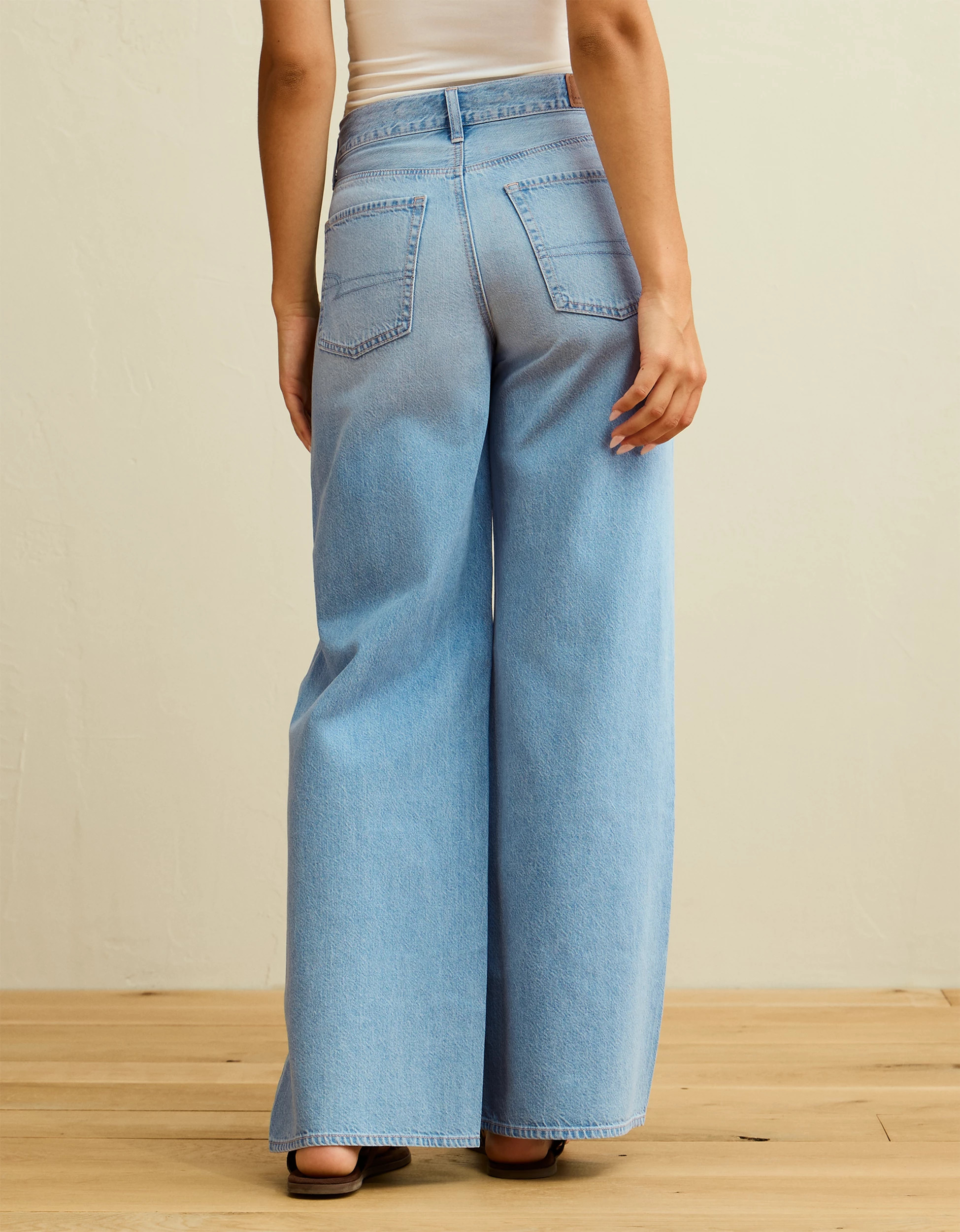 AE Super High-Waisted Baggy Wide-Leg Jean | American Eagle Outfitters (US & CA)