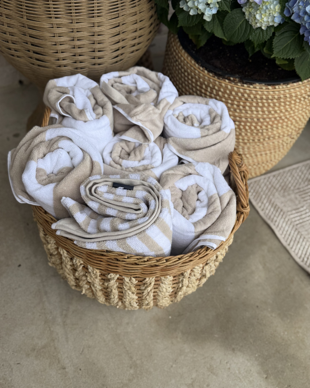 Slow days by the patio, soaking up the sun ☀️ 

#PatioVibes #PoolsideLiving #OutdoorInspo #SummerAtHome 

 #LTKHome #LTKSaleAlert