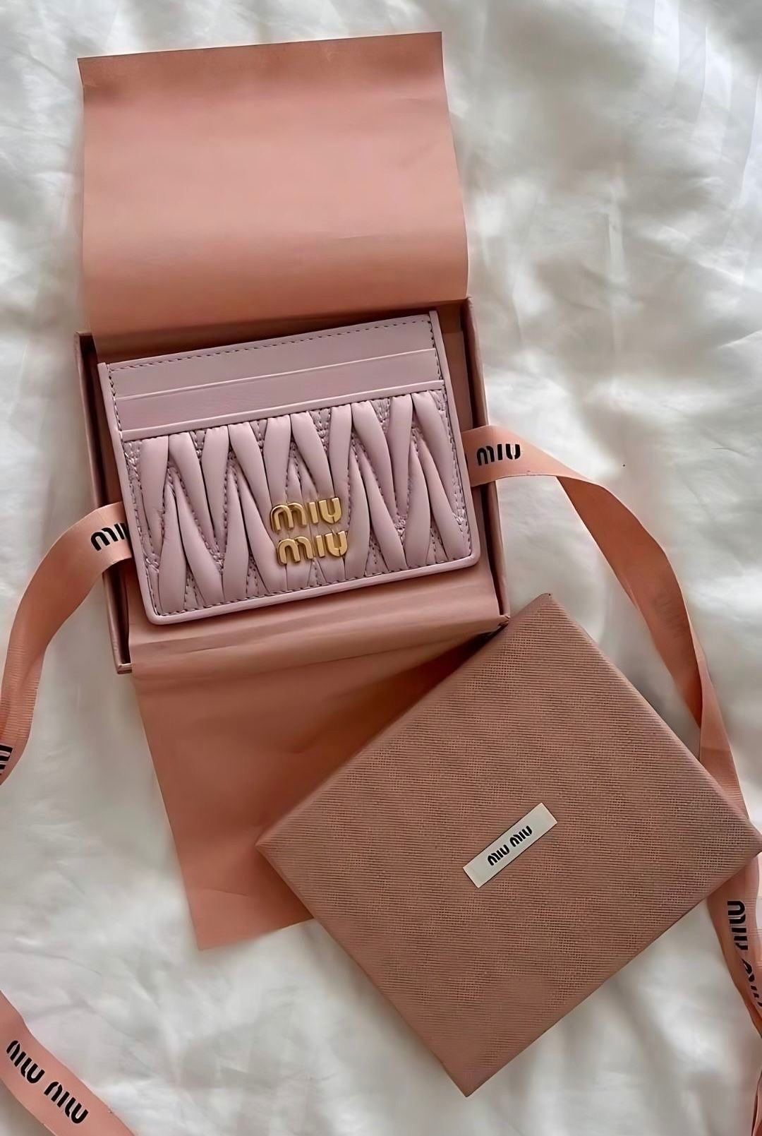 Pink Card Holder🩷💫🎀🌸

#LTKstyletip #LTKbag #LTKgiftguide