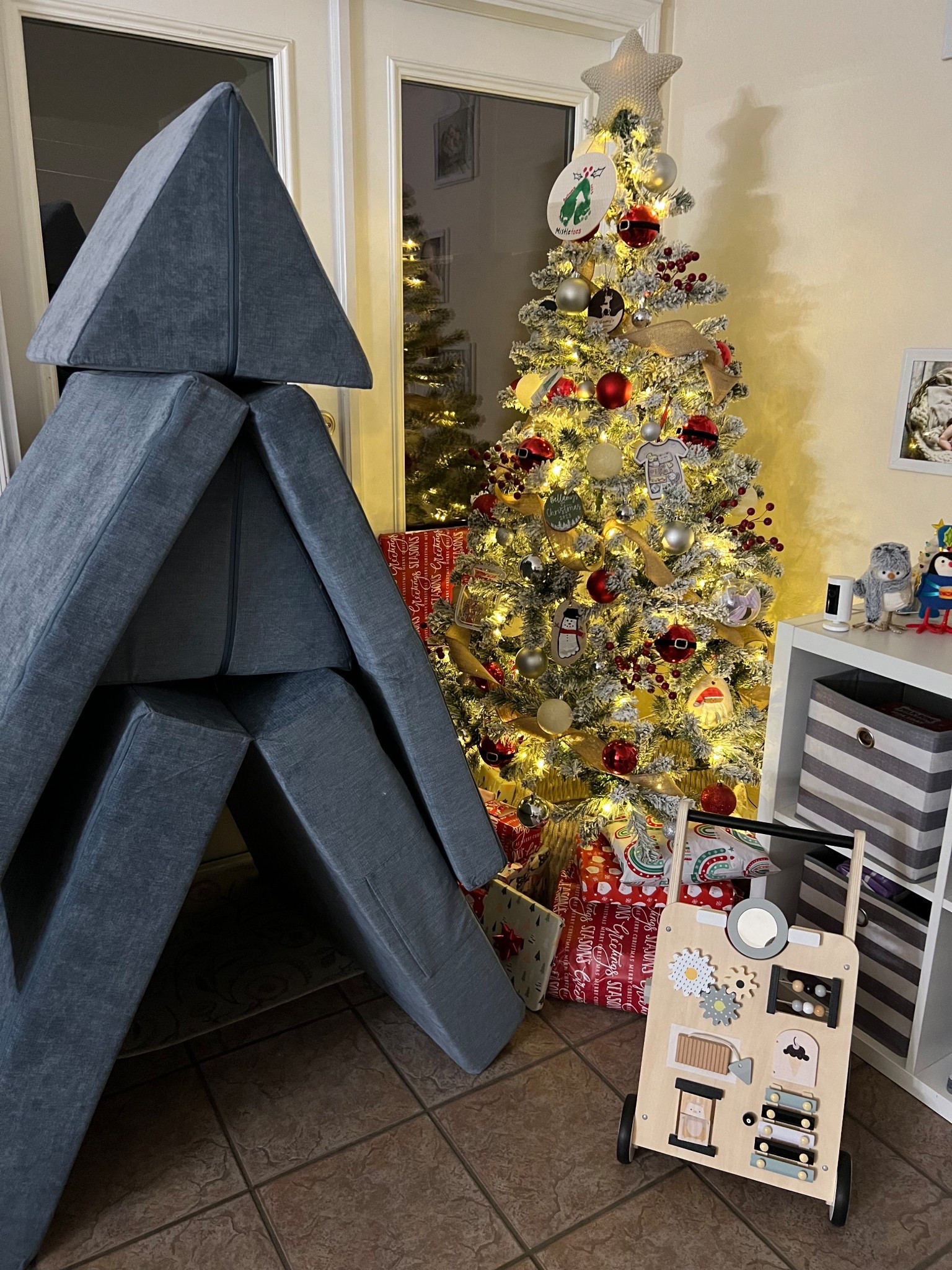 If you have a play couch, don’t forget to set it up as a cute Christmas tree! You can add a star or lights to it to spruce it up & even turn it into a little reading nook by adding a blanket, pillows + some books underneath! 🎄📖 

#holidayfun #playcouch #readingnook #holidayactivities #toddlerfun

#LTKKids #LTKHome #LTKHoliday