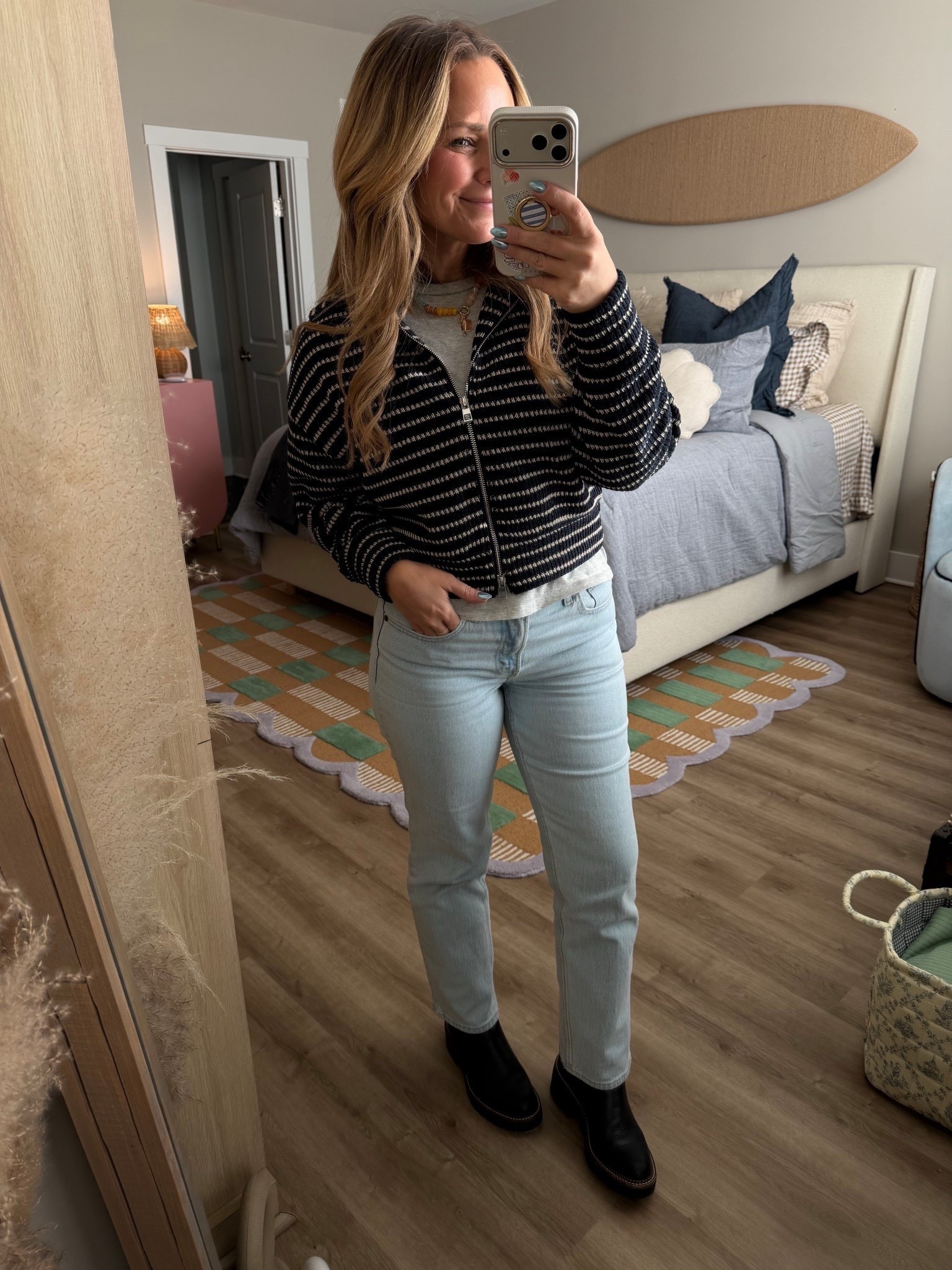 zip up knit jacket, Abercrombie jeans, women’s fashion, trendy outfit, casual everyday look, casual ootd

#LTKSeasonal #LTKootd