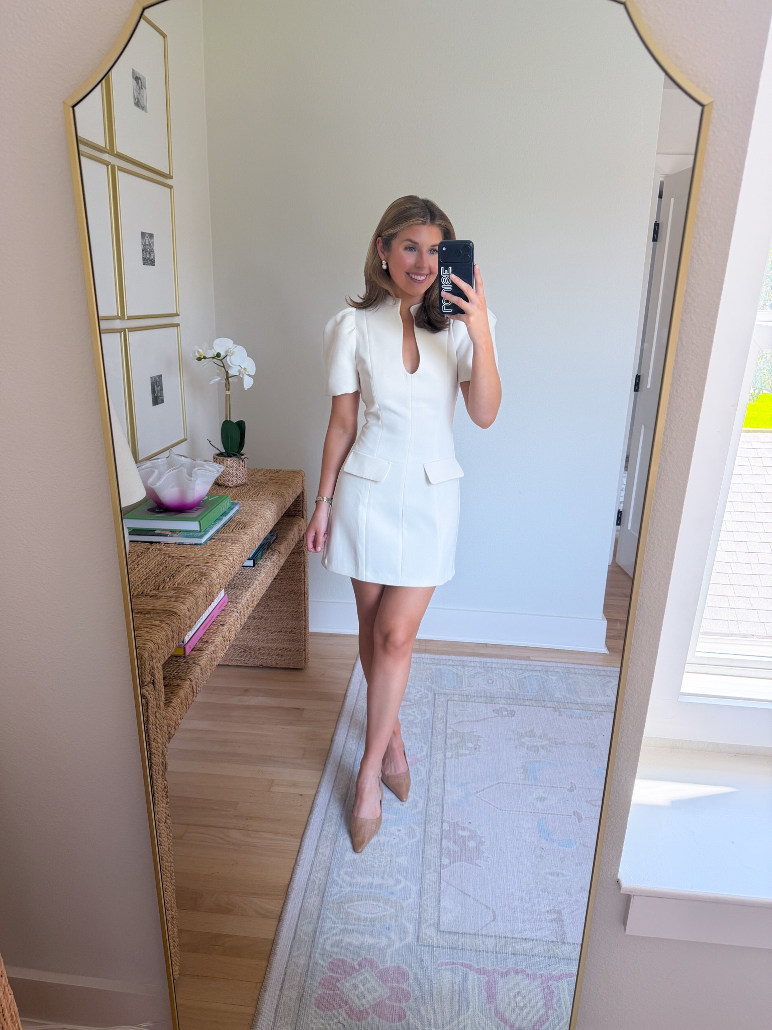 Perfect LWD for graduation! Wearing a S