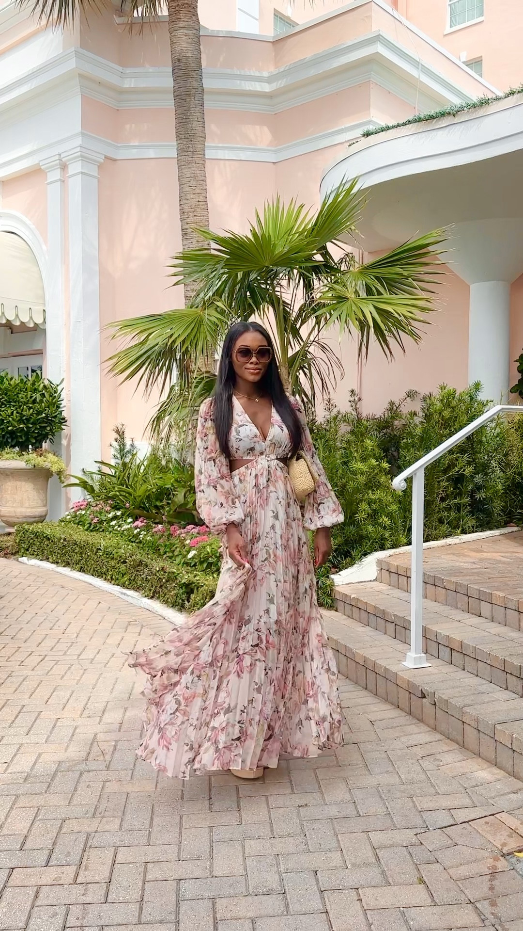 Pink floral dress for an afternoon in Palm Beach! Wearing a size small! 🌸

#LTKTravel #LTKWedding #LTKSeasonal