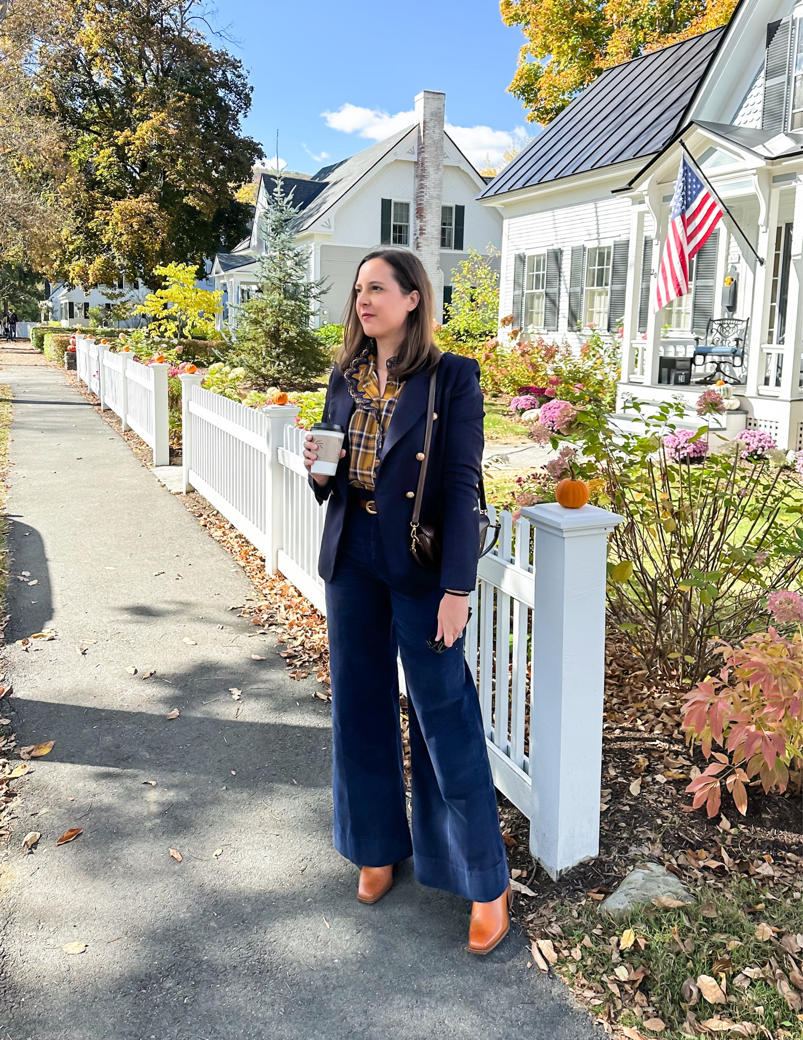 Vermont outfit

Fall outfits, jeans, boots, suede bag, fall family photos outfits, fall dress, denim dress, travel outfit, New England outfit, fall outfit, cardigan, fall wedding guest dress, date night outfits, fall decorations, fall fashion

#LTKFindsUnder100 #LTKWorkwear #LTKSeasonal
