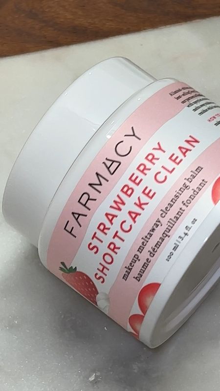 Love this new cleansing balm scent from Farmacy Beauty #cleanskincare #farmacybeauty #newskincare #sephora

#LTKbeauty