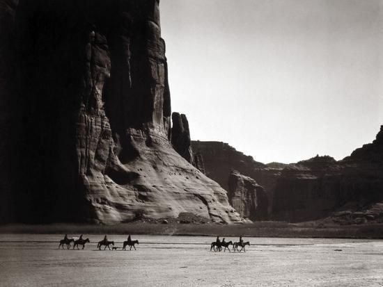 'Navajos: Canyon De Chelly, 1904' Photographic Print - Edward S. Curtis | Art.com | Art.com