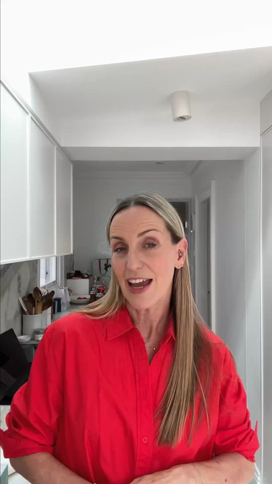 I’ve been getting so many posts on my Instagram  on Collagen (probably because I’m old) and I’ve found the whole topic very confusing - liquid over powder/dose amount/marine or bovine.  I’ll take whatever help I can get as I know I should be embracing ageing which in essence I am, however, I would like to slow it down if possible…Anyway, I’ve been trialling and investigating a few brands and here’s my initial overview.  I have definitely noticed an improvement - so much so that I now feel impelled to continue taking this stuff for the rest of my days! Any other recommendations/thoughts welcome. #collagen #ageing  @thebeautychef @vida_glow @calmerceuticals  