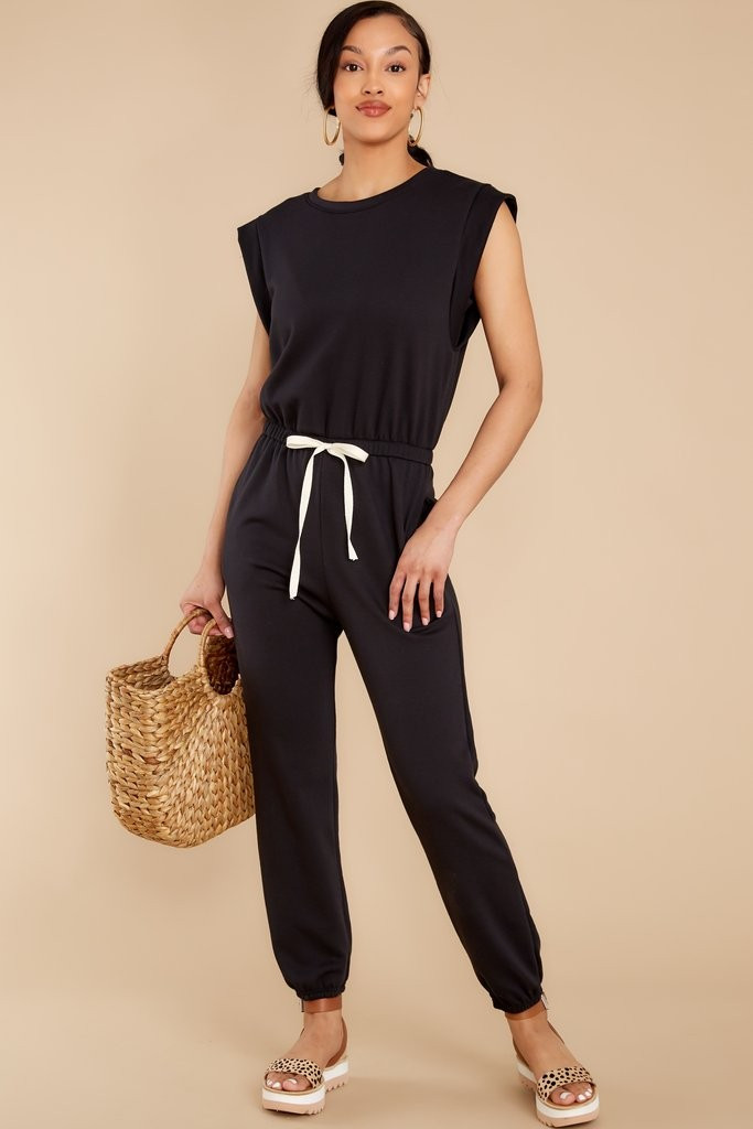 Casual Travel Black Jumpsuit | Red Dress 