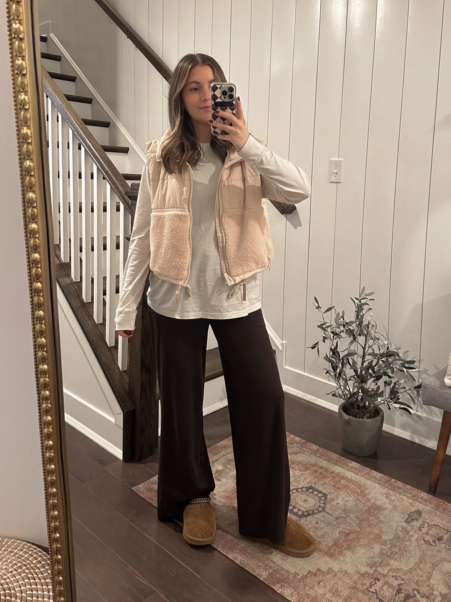 Medium in the vest, size 8 in the tee, & medium short in the pants! 