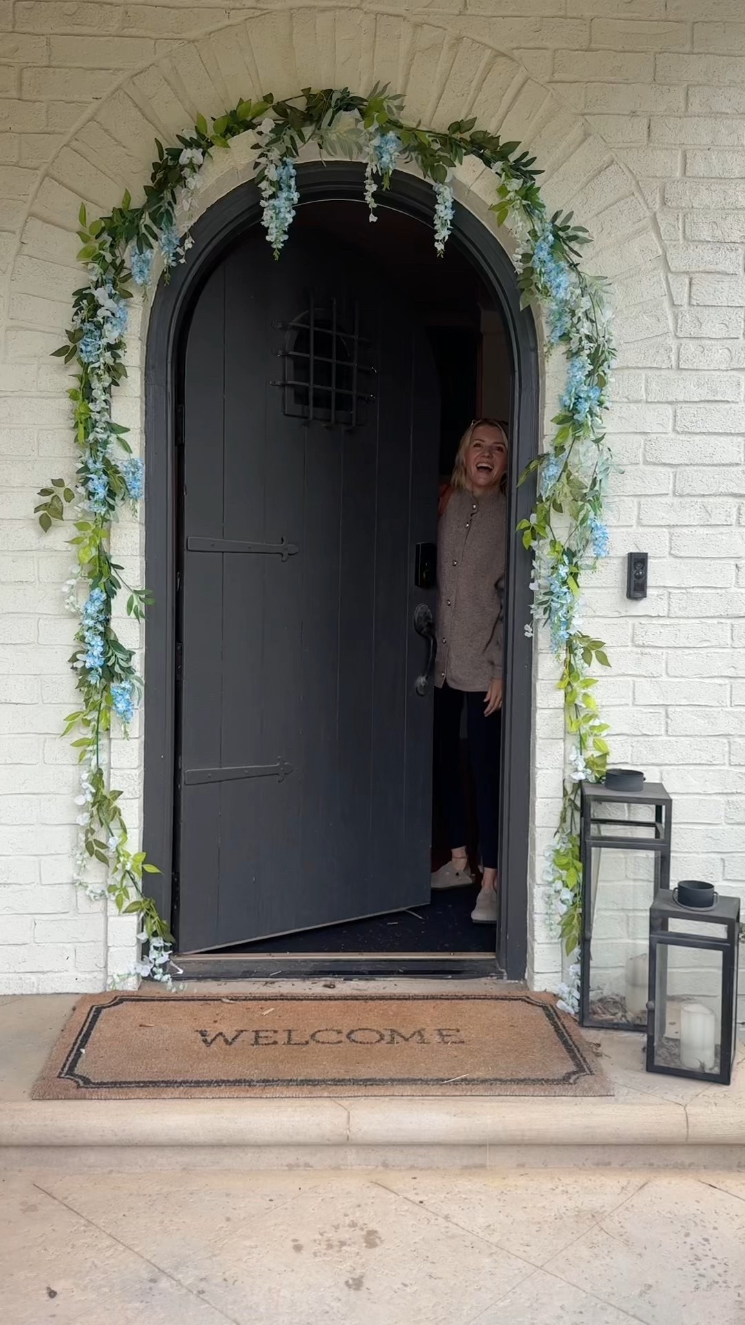 Fall ootd as a mom of four 