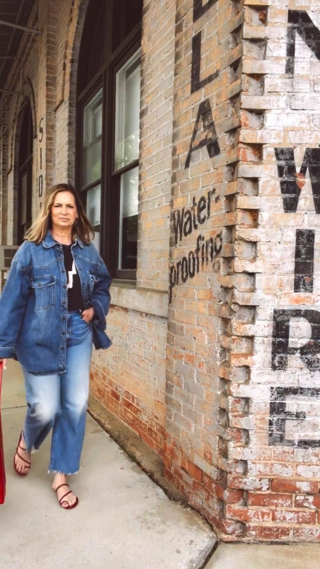 I’m putting together a reel of some favorite outfits this year and thought I’d share a couple as I work. I love this @imogeneandwillie tee and realize I haven’t worn it in awhile. I’m about to do a big closet organize and finding this tee just became top priority. ⚡️ 

How are you doing post-Christmas? I love the season, but I really love when it’s over. Is that bad? I love a fresh new year and once Christmas is over I feel energized and excited. 

Thx for being here! Jill

Comment PIXIE to see this post on LTK. 

#over50outfits #graphicteeover50 #imogeneandwillie #styleinmidlife #casualootd

Comment PIXIE below to receive a DM with the link to this post on my LTK ⬇ https://liketk.it/5aTDP