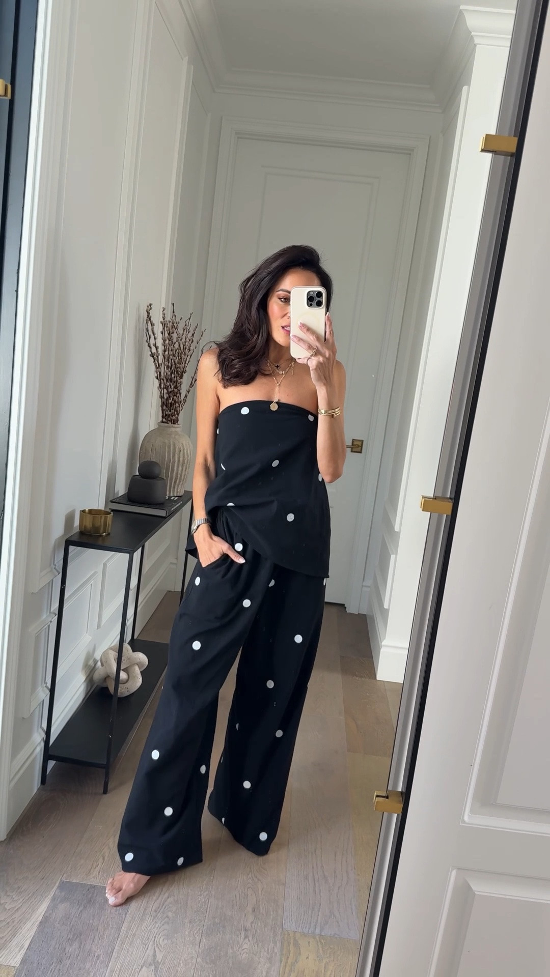 This Amazon polka dot set for the win!! 🖤🤍

#LTKSeasonal #LTKstorytime