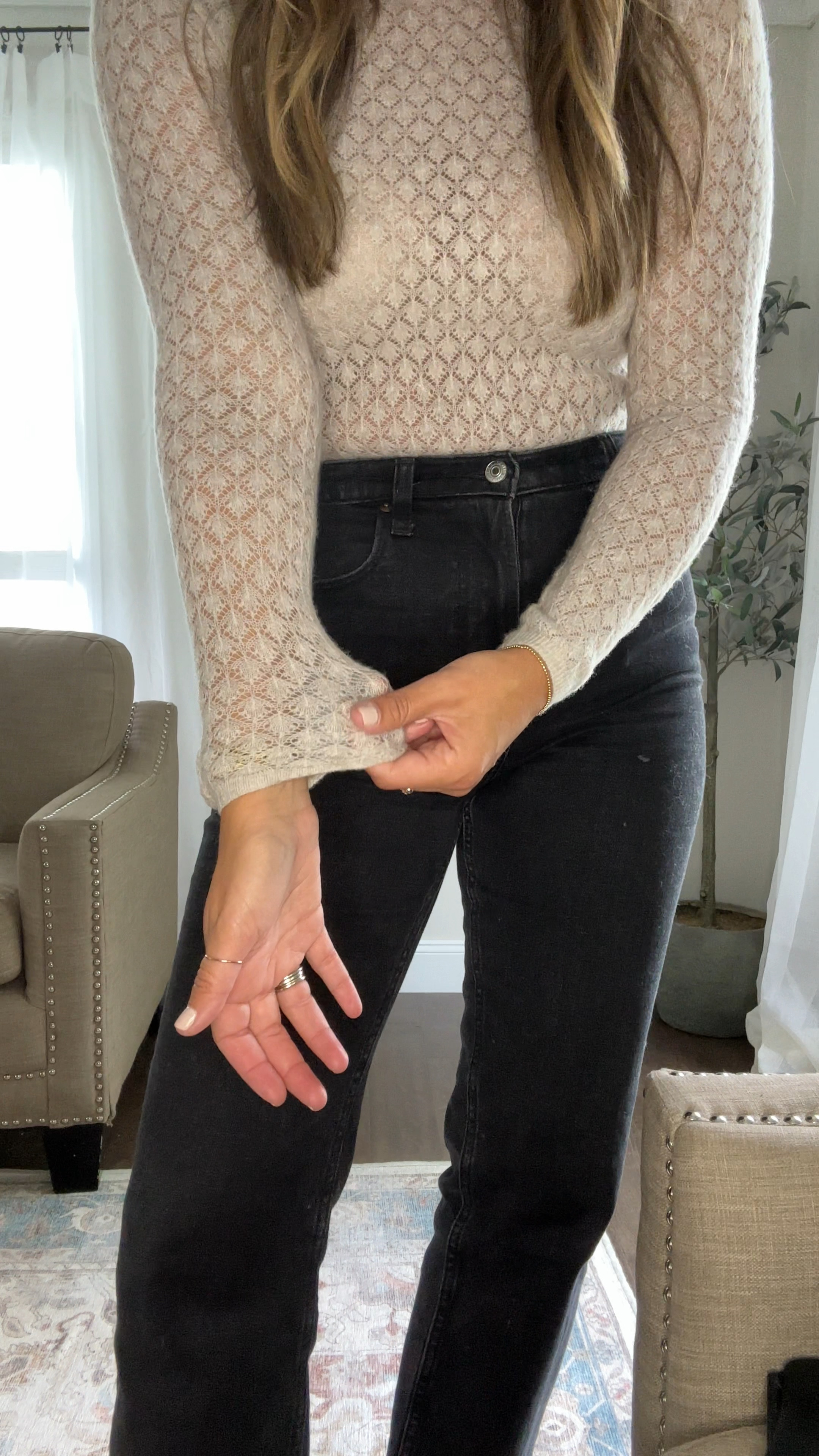 📣 RESTOCK ALERT! Sweater bodysuit I’m loving from Abercrombie! Paired with black ankle straight jeans. Fits TTS (fits snug and could size up 1 but I didn’t). Wearing a med in bodysuit. 

Use code. LAUREN202 in tote bag from reel for 20% off! 

Follow for more! Xx 

#LTKfindsunder100 #LTKSeasonal #LTKstyletip