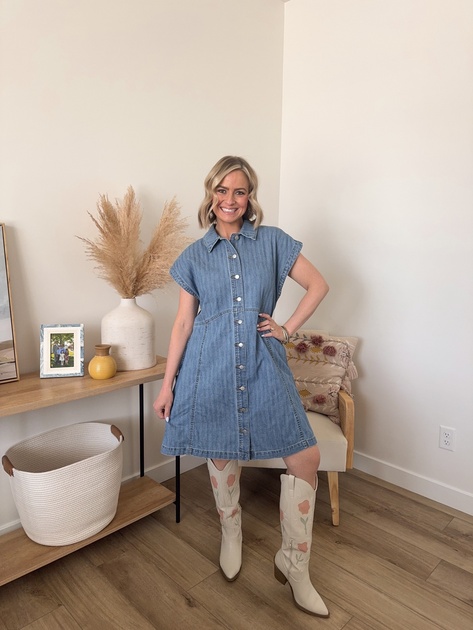 Today only select denim at target is 30% off including this darling dress! 


Women’s fashion, affordable fashion, target fashion, millennial mom ootd, women’s denim

#LTKSaleAlert