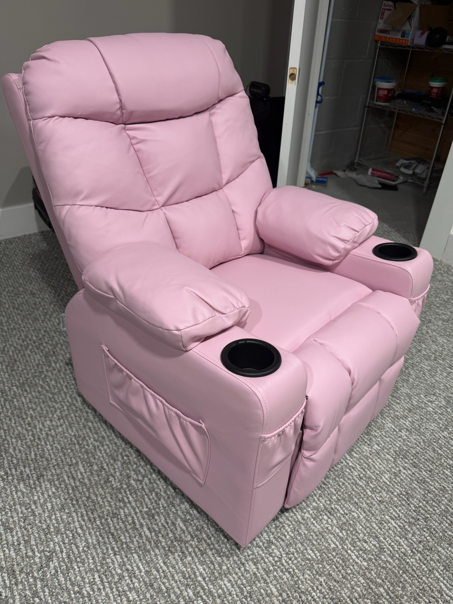 the cutest kids recliner for Ava!! i’m so obsessed with this! Great gift idea for kids! 

#LTKKids #LTKGiftGuide #LTKHoliday