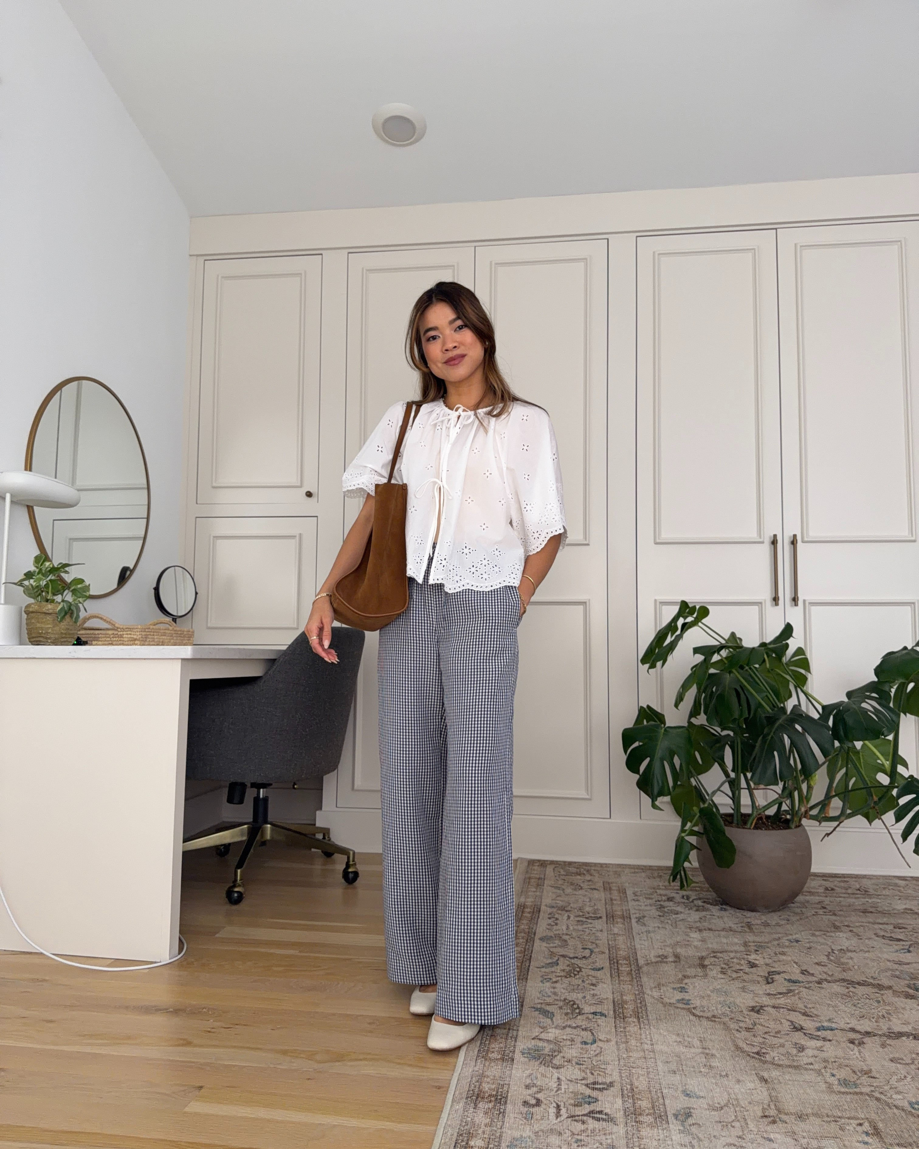 I love this blouse from @Aritzia. It’s super lightweight and flowy!

Sizing info:
-Aritzia The Lodge Pant - Cruise Linen (Size XXS Short in Srpn Ck Lt Brh/Hbr Nvy)
-Aritzia Eyelet Tangier Top (Size 2XS in White)

Aritzia best sellers, best pieces from Aritzia for petite, Aritzia Viral Lodge Pant, Aritzia petite lodge pant, what pants from Aritzia will fit if youre petite, Petite style guide, how to dress if you’re petite, Petite style, petite fashion, mom outfit, mom style, petite pants, petite outfit ideas, petite outfits, best pants for petite, spring style, spring outfits, beach outfits, spring break, vacation outfits, Aritzia try on, Aritzia new arrivals, Aritzia pants for petite

#LTKootd #LTKSeasonal #LTKPetite