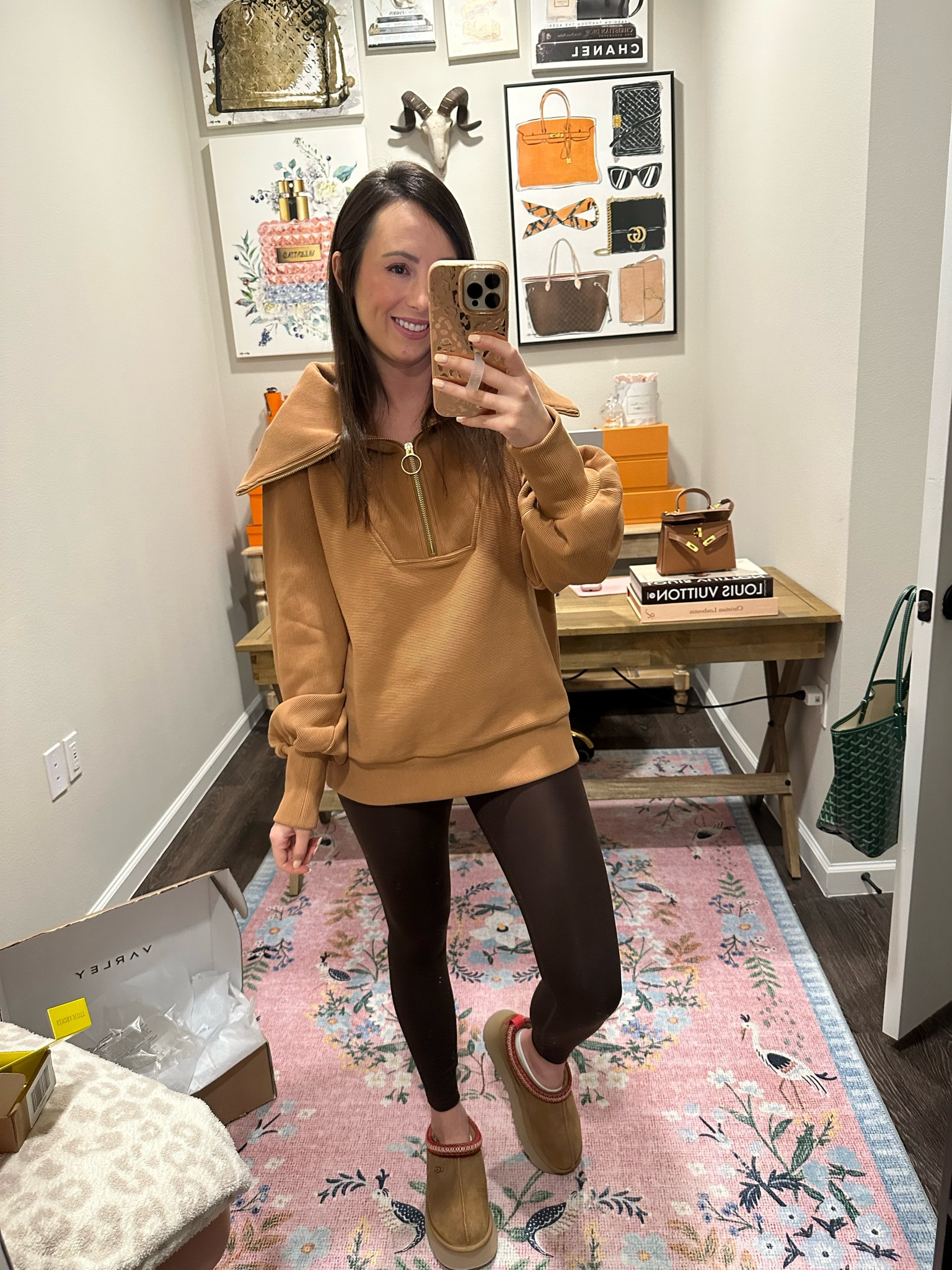 Varley vine pullover and leggings both in size xs



#LTKunder100 #LTKstyletip #LTKSeasonal