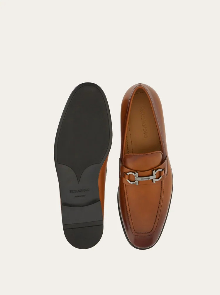 Moccasin with Gancini ornament | Ferragamo
