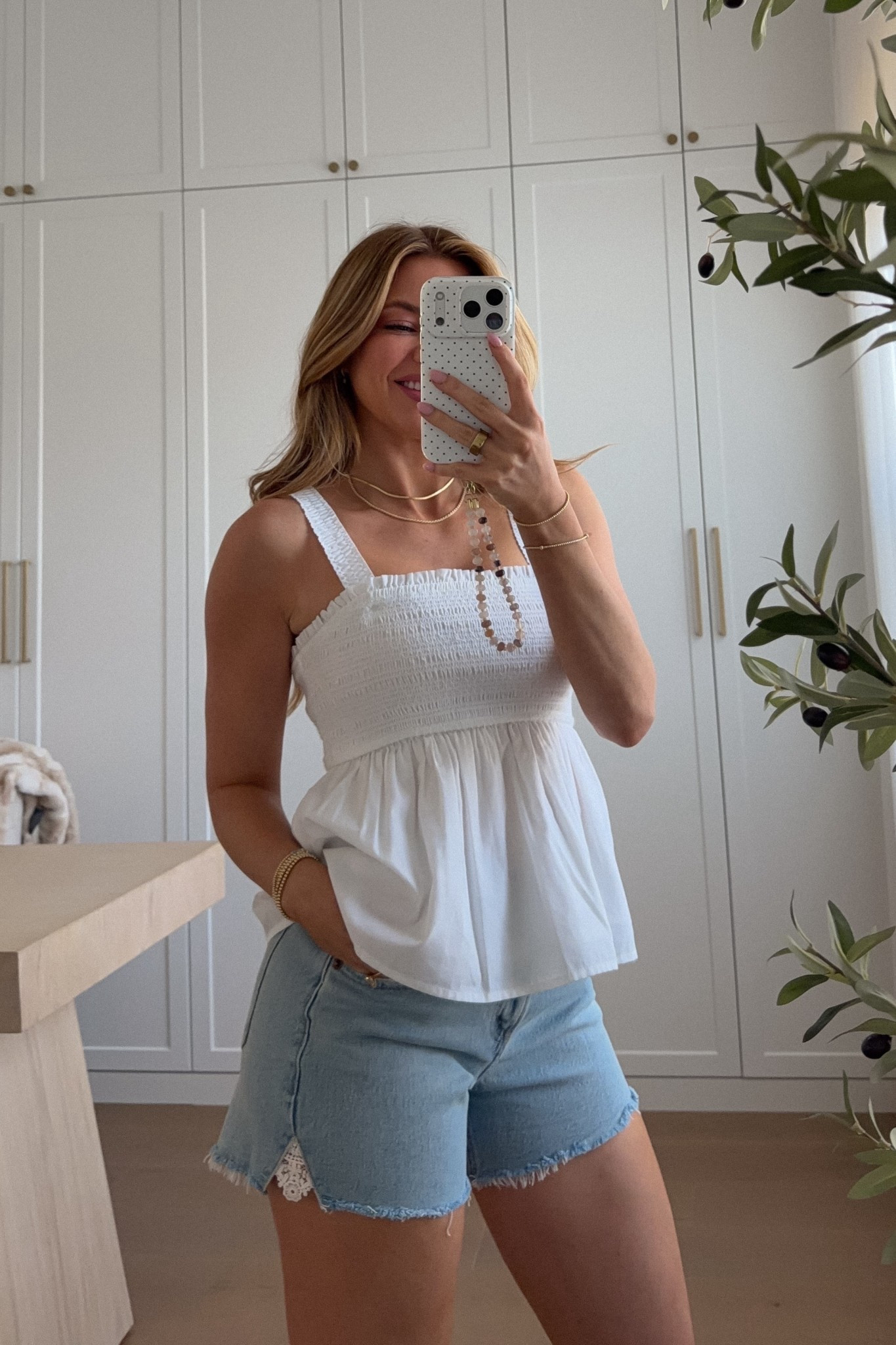 top: xs // shorts: 25 
code AFVIVIANE