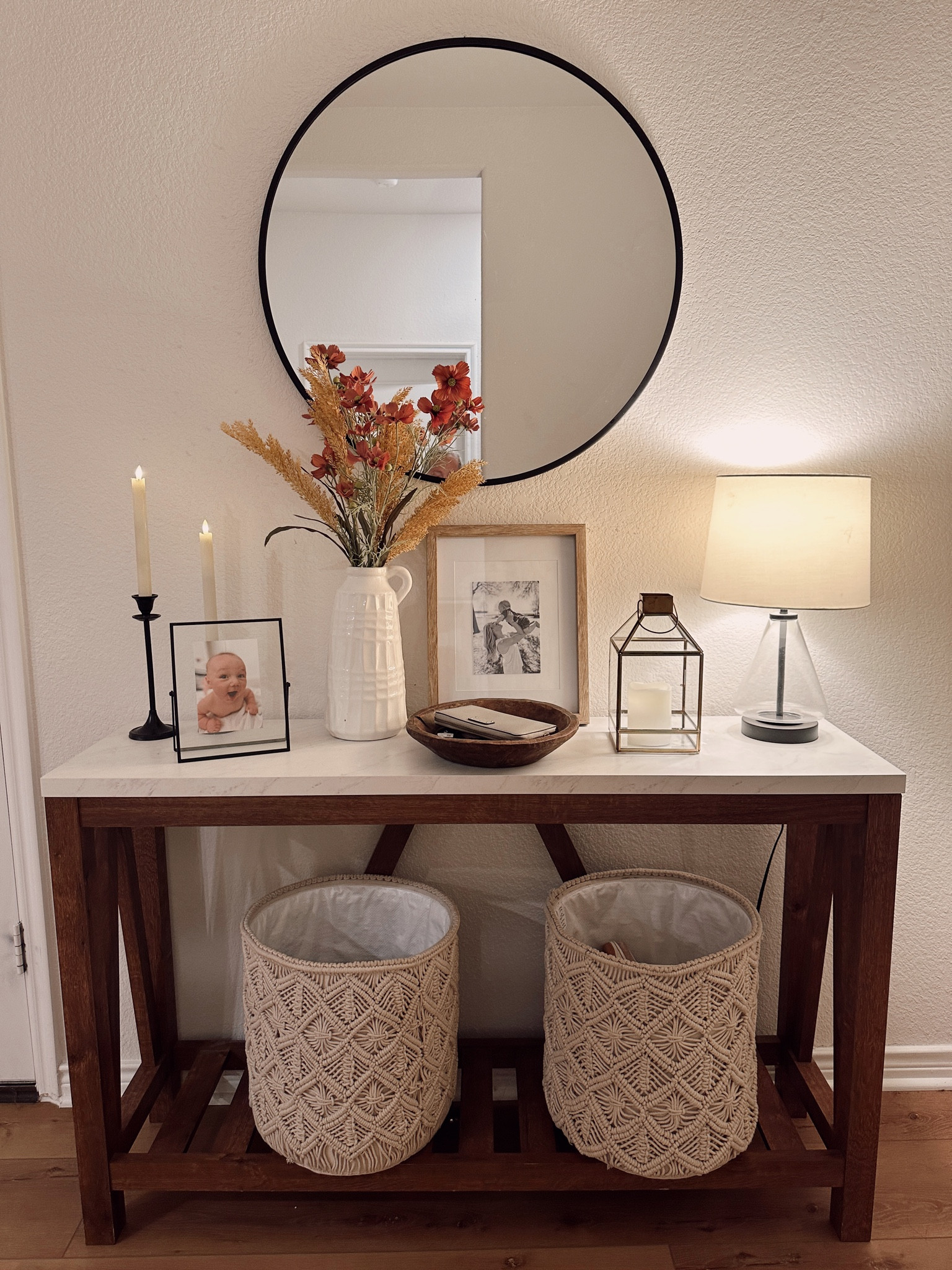 Transitional fall entryway home decor! 

Vase / lamp / entryway table / woven baskets / candle sticks / fall decor / target / Amazon home / homegoods / farmhouse / faux flowers / sale

#LTKunder50 #LTKhome #LTKsalealert