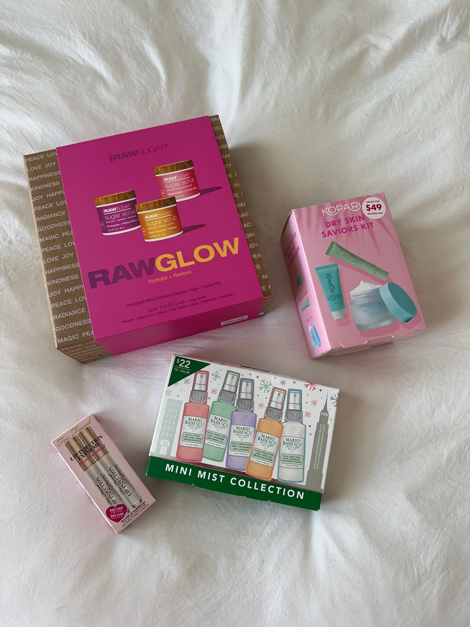 I can't believe all the amazing holiday gifts that I found all under $50 in store at @NordstromRack 

#LTKSeasonal #LTKHoliday #LTKGiftGuide