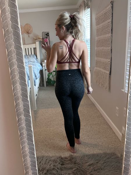 Wearing a small in this sports bra! Strappy free to be wild Lululemon dupe $22


#LTKsalealert #LTKfit #LTKFind
