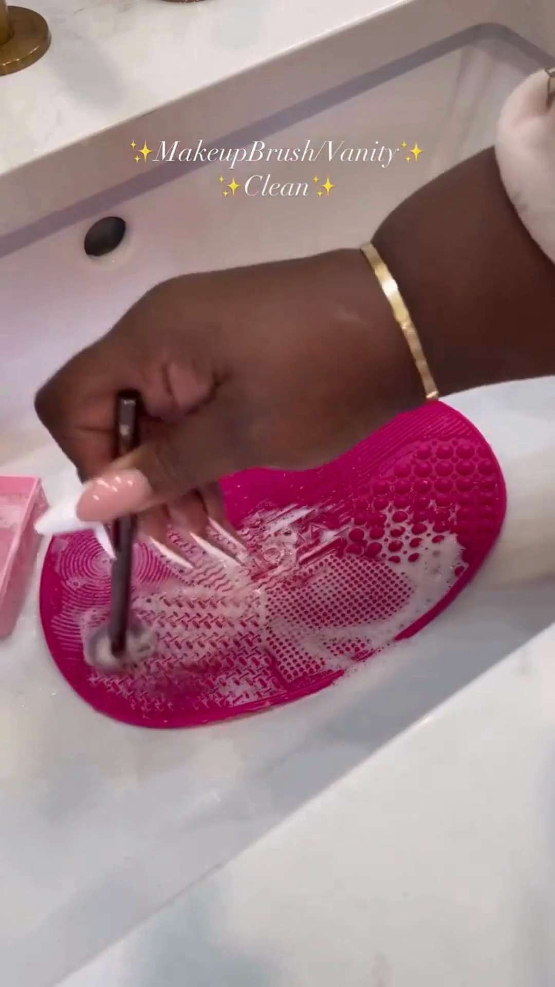 Brushes cleaned, vanity reset, and everything in its place again ✨ Follow for more @OPERATION_NIKI on IG, TikTok, & Facebook 💛 #MakeupBrushCleaning #VanityClean #BeautyReset #CleanGirlAesthetic #MakeupOrganization #VanityInspo #BeautyRoutine #FreshStart #MakeupLovers #SelfCareMoments 

 

#LTKHome #LTKFindsUnder100 #LTKBeauty