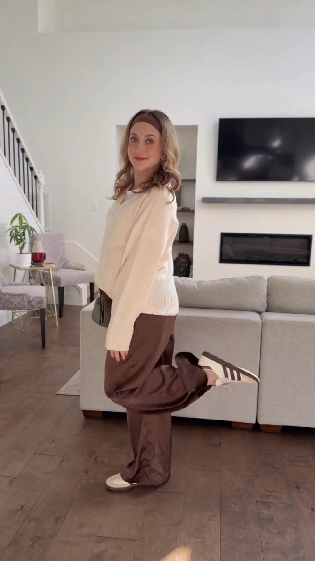 Neutrals will never go out of style 💁🏼‍♀️ Cute casual OOTD for a day of shopping in Charlotte!

Comment SHOP for links to the fit 🤎

#LTKdayinmylife #LTKMidsize #LTKootd