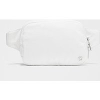 Everywhere Belt Bag Large with Long Strap 2L | Lululemon (US)